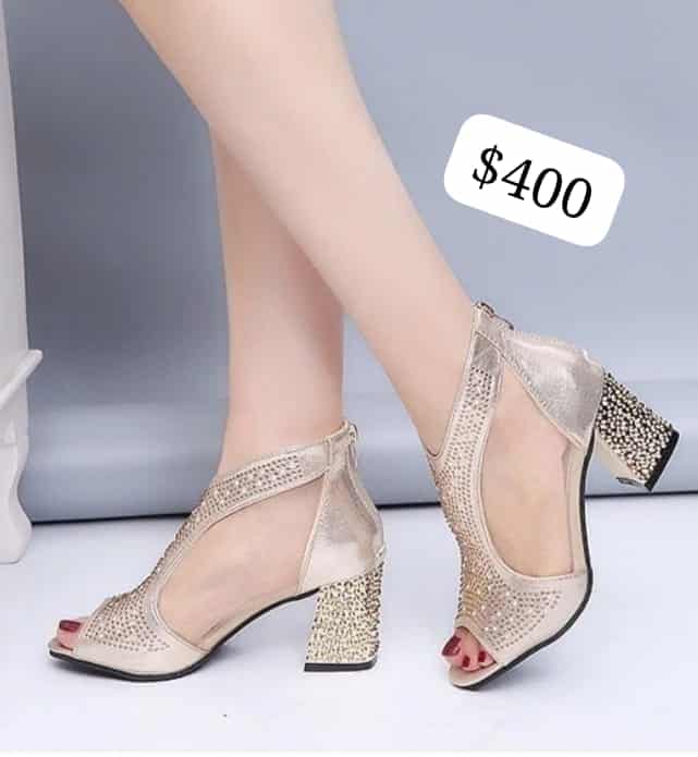 ZAPATILLA DORADA